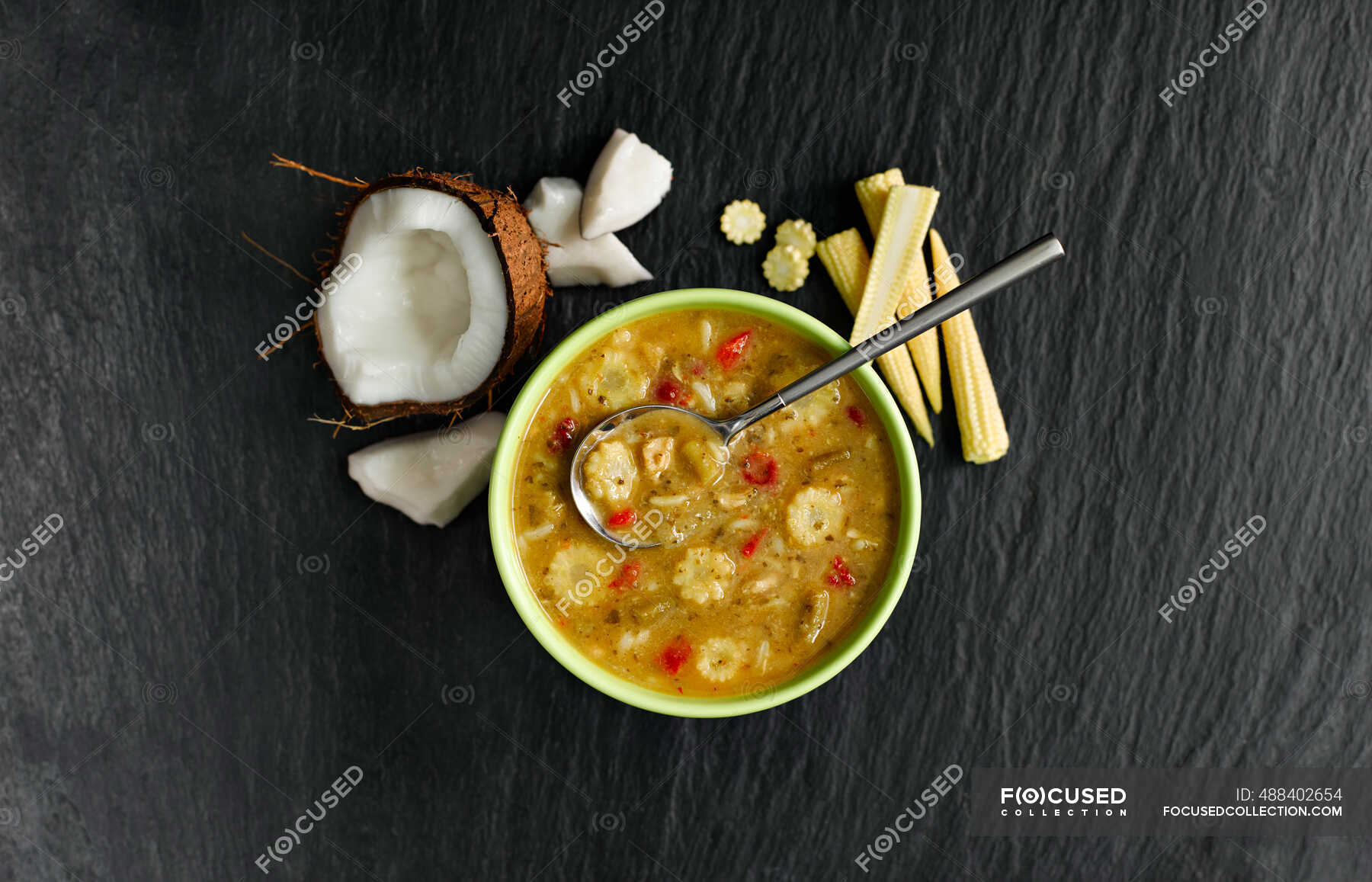 Thai Green Chicken Curry Soup — flavor, background Stock Photo