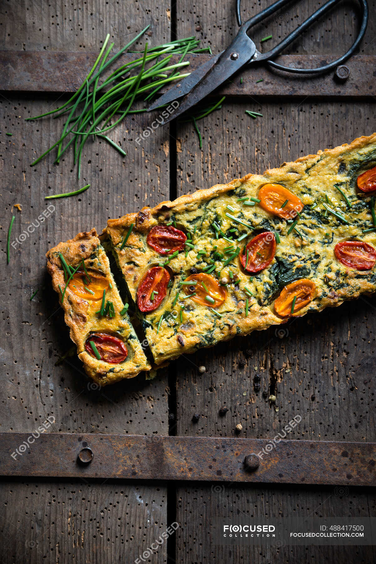 Vegan frittata made from yellow mung beans and spinach — fritatta, wax ...