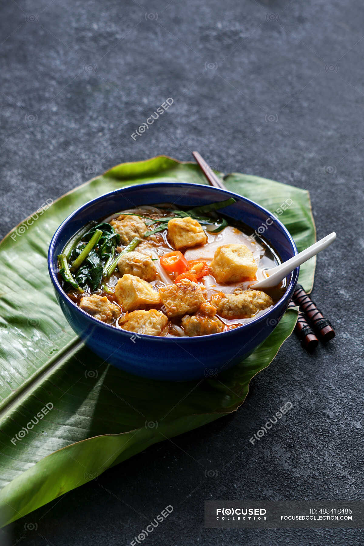 Canh bun - Vietnamese noodle soup with water spinach, fried tofu and ...