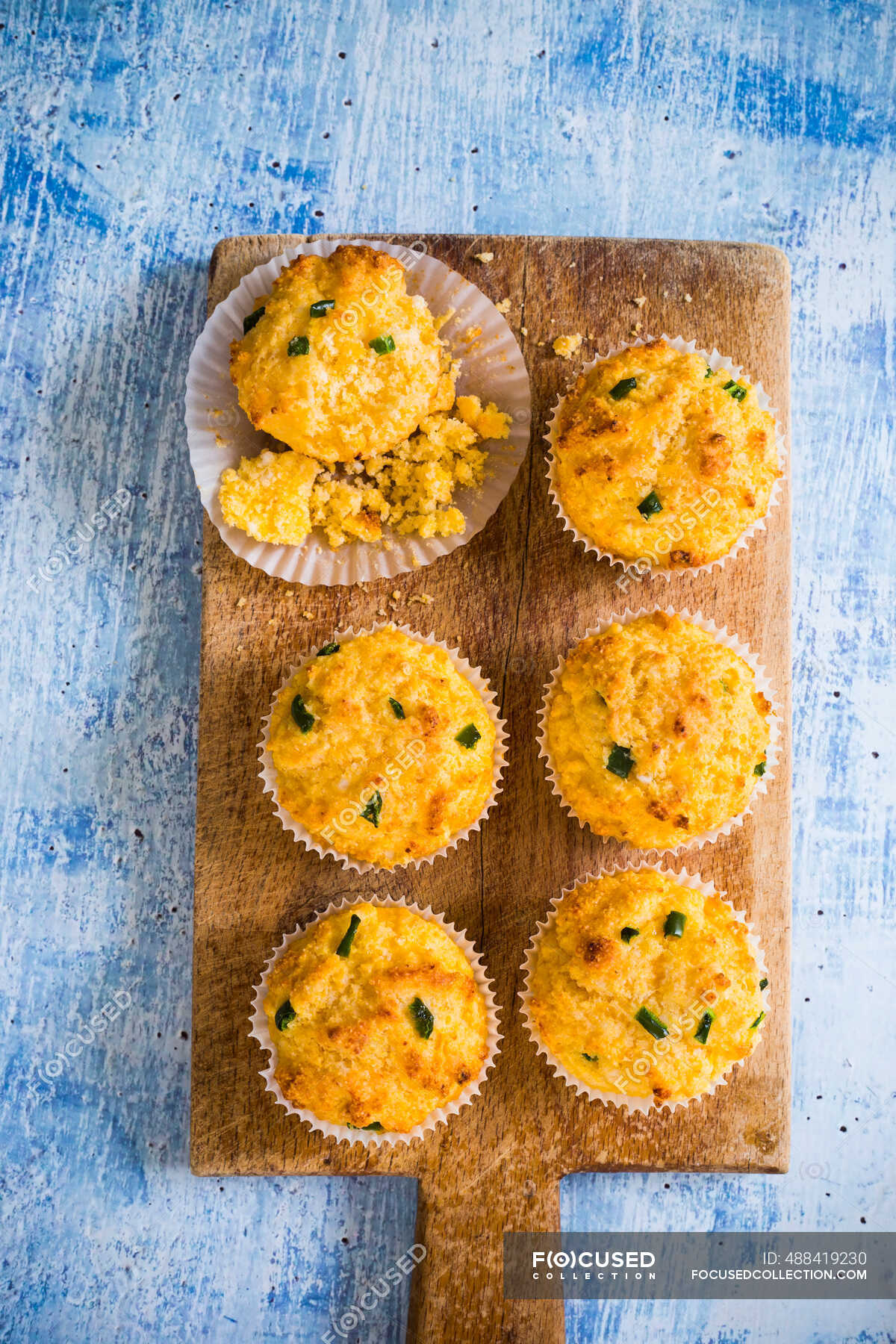 Corn, cheese and jalapeno muffins — jalapenos, sweetcorn dishes Stock
