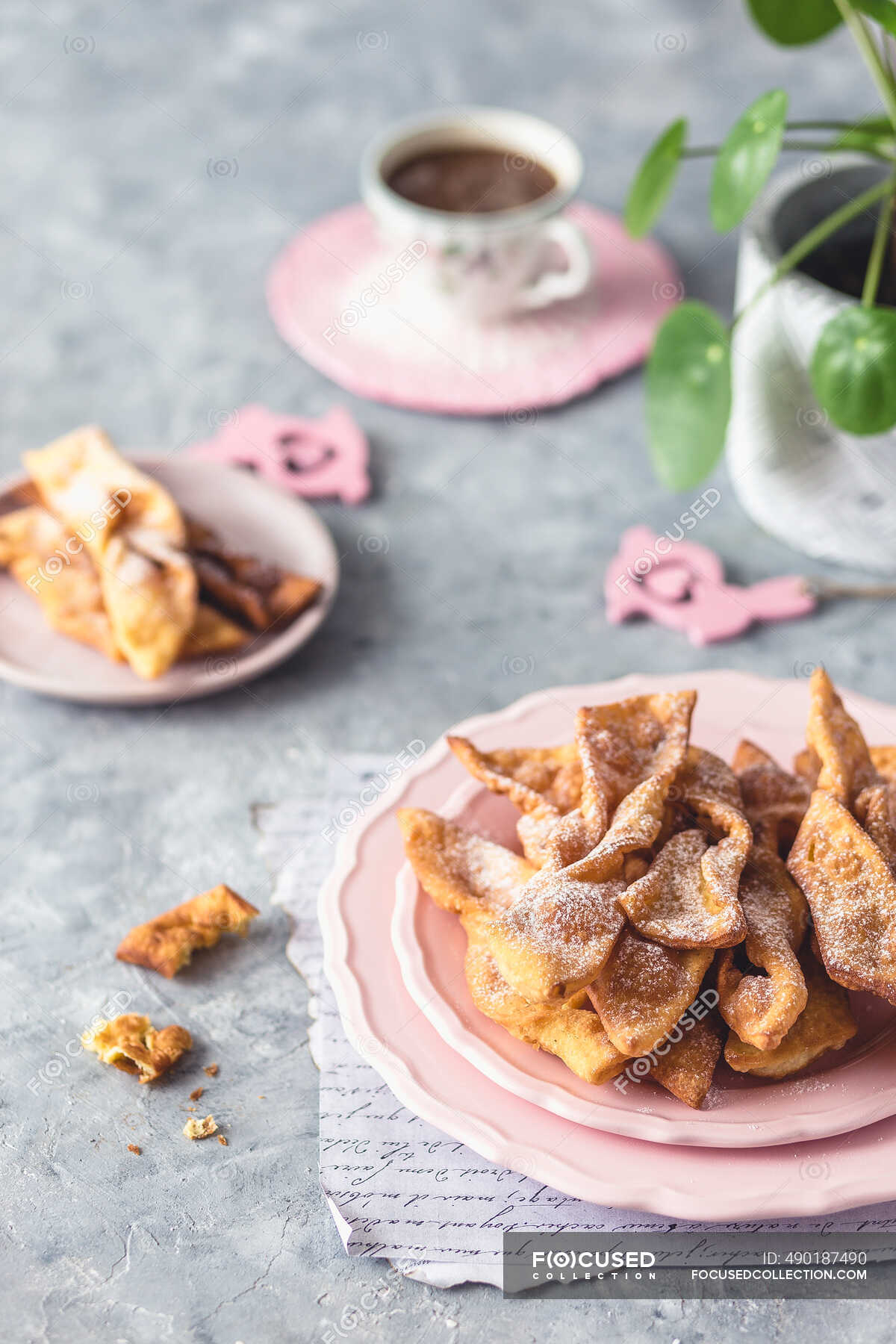 Deep fried Polish carnival pastries (faworki) — deep frying, style