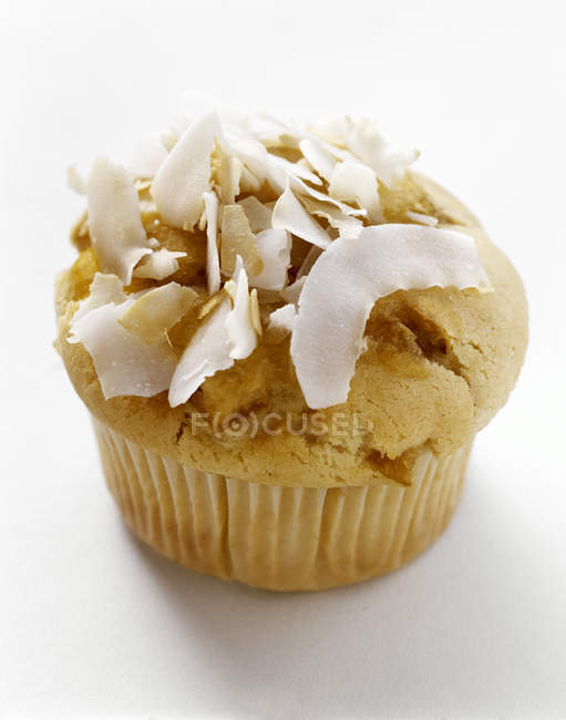 Gebackener Kokos-Pfirsich-Muffin — Stockfoto