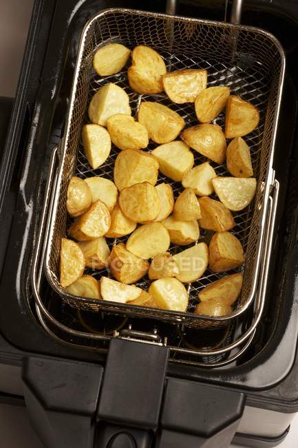 Глибокий смаженої картоплі — стокове фото