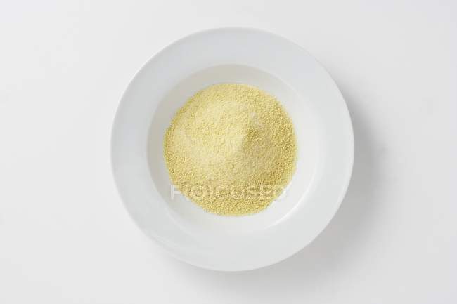 Nahaufnahme von oben auf einen Teller mit Brotkrumen — Stockfoto
