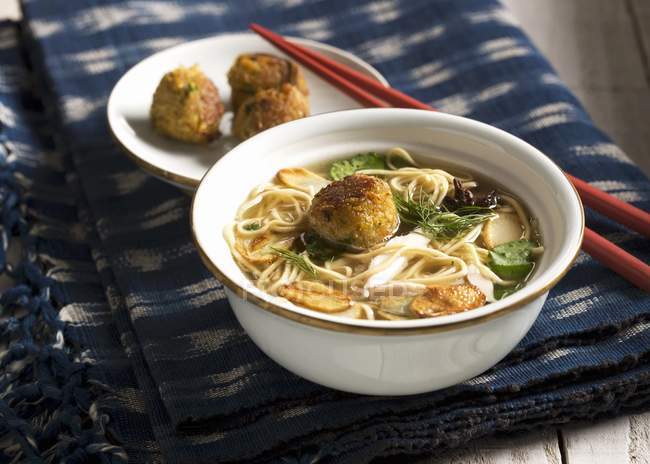 Noodle soup with crab dumplings — Stock Photo