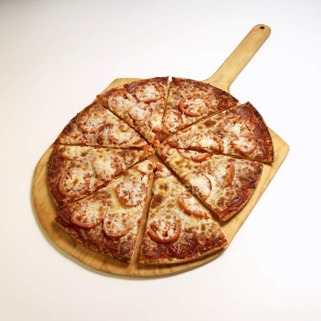 Pizza de tomate fresco — Fotografia de Stock
