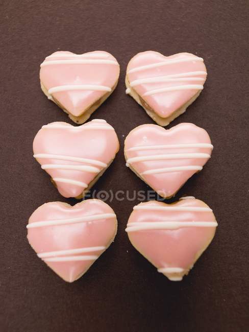 Печенье из розового сердца — стоковое фото