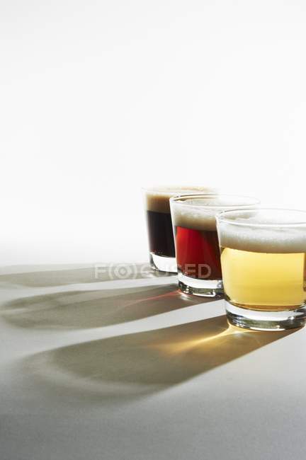 Trois verres de bière — Photo de stock