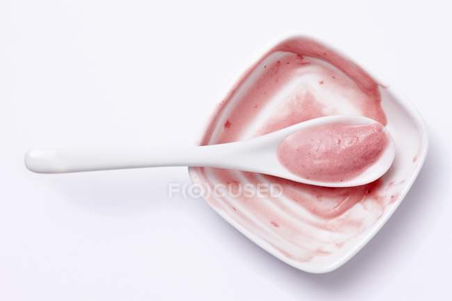 Raspberry ice cream — Stock Photo