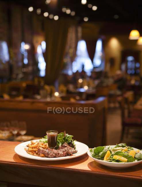 Two Plates on Table — Stock Photo