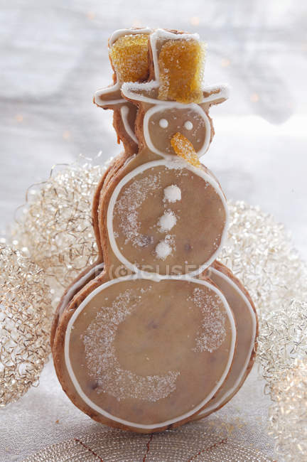 Печенье в форме снеговика — стоковое фото