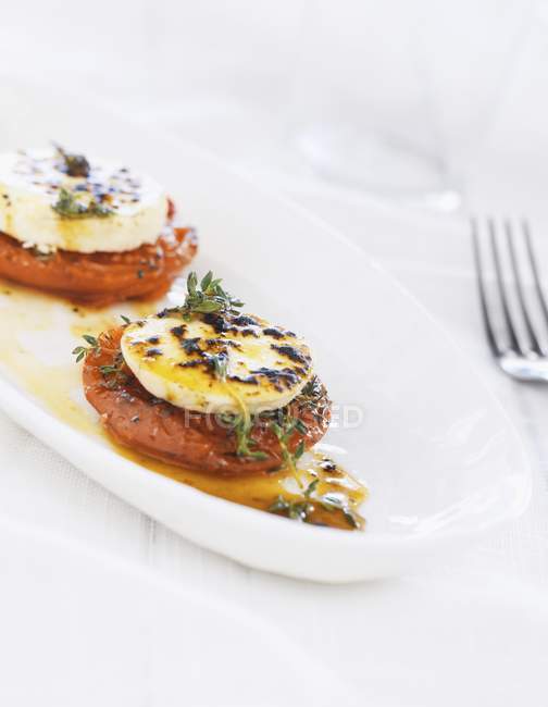 Tomates assados com queijo — Fotografia de Stock