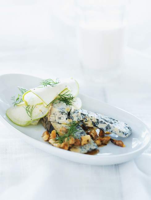 Blue cheese with nuts — Stock Photo