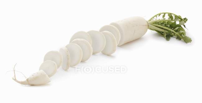 Rabanete branco fatiado — Fotografia de Stock