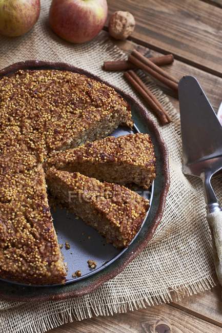 Millet and apple cake — Stock Photo