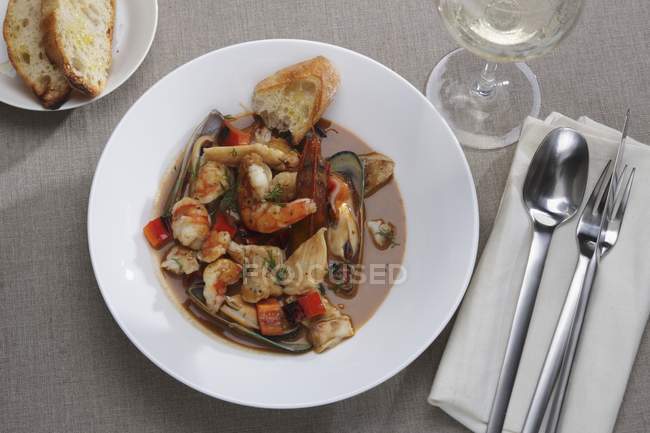 Bouillabaisse with prawns and mussels — Stock Photo