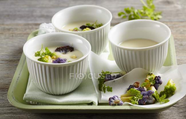 Cream of cauliflower soup with Romanesco broccoli — Stock Photo