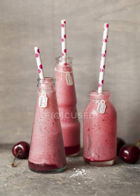 Cherry and coconut smoothies — Stock Photo