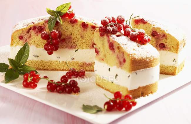Gâteau de groseille à la menthe — Photo de stock