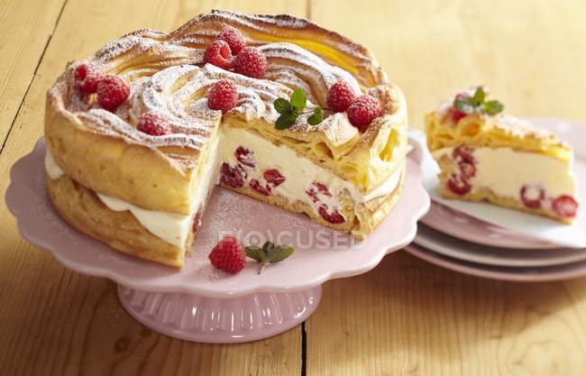 Light creamy cheesecake — Stock Photo