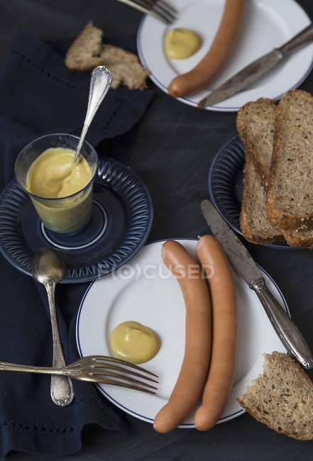 Сосиски с хот-догами — стоковое фото