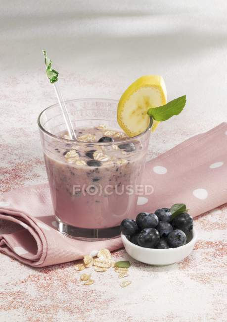 Blueberry und Bananen Smoothie — Stockfoto