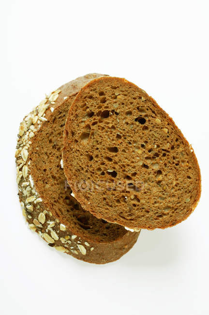 Шматочки цільного хліба — стокове фото