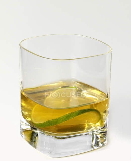 Whiskey Sour with lime — Stock Photo
