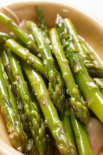 Marinated green asparagus — Stock Photo