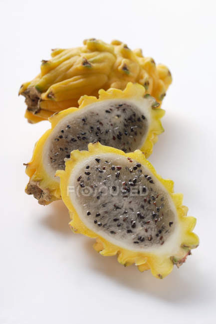 Exotic pitahaya fruits — Stock Photo