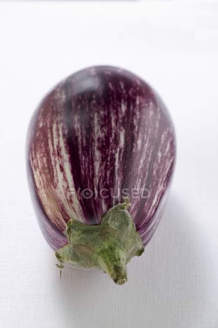 Fresh ripe aubergine — Stock Photo