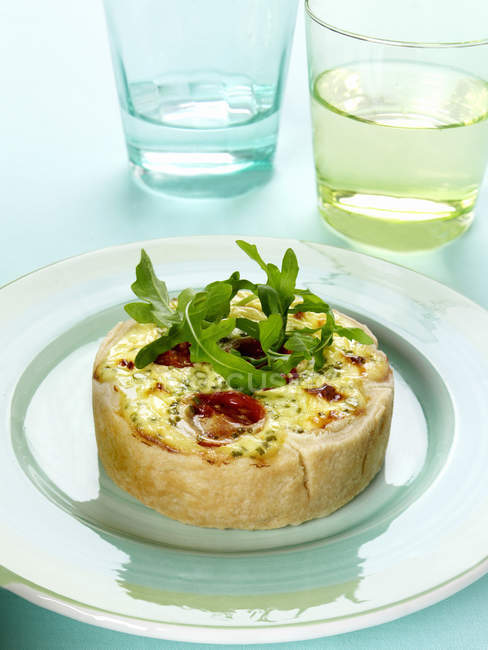 Goat's cheese tartlet — Stock Photo