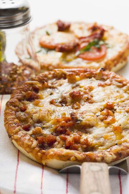 Mini-pizza with mince — Stock Photo