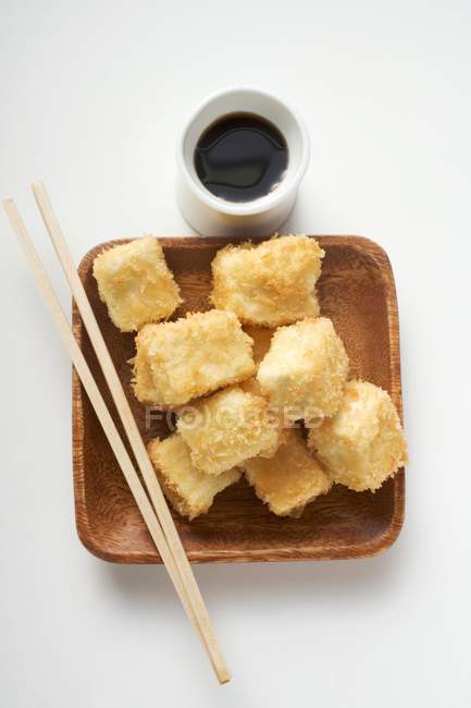 Breaded tofu cubes — Stock Photo