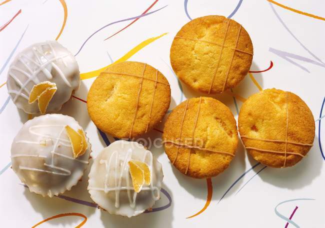Gâteaux au gingembre avec glaçage — Photo de stock