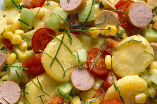 Salada de batata com sabor a caril — Fotografia de Stock