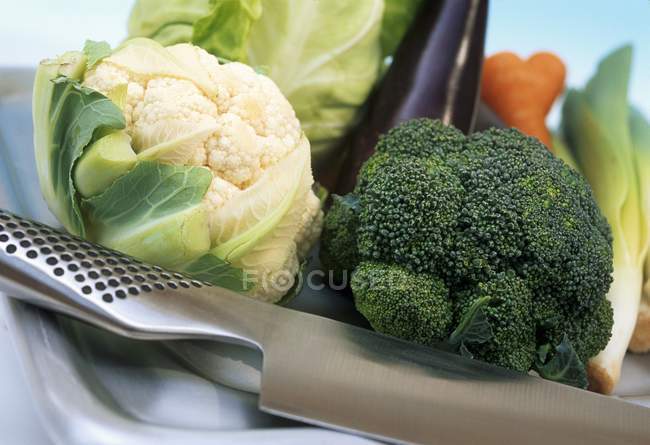 Chou-fleur et brocoli frais — Photo de stock