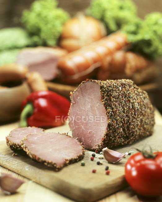 Ham with pepper crust — Stock Photo