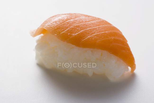 Nigiri sushi with salmon — Stock Photo