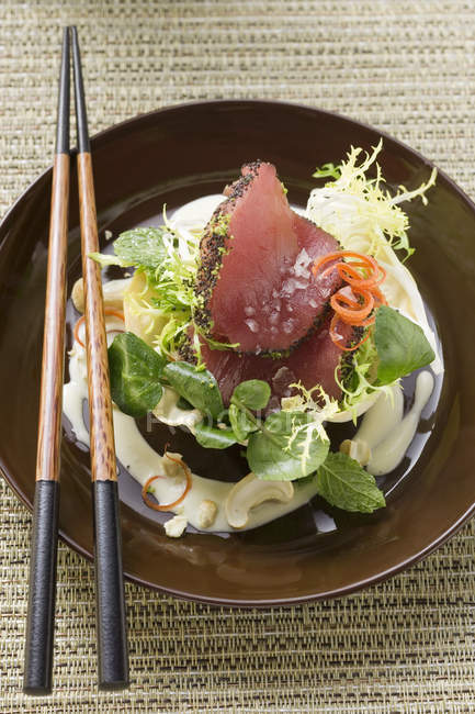 Raw tuna fillet — Stock Photo