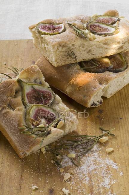 Focaccia-Brot mit Feigen — Stockfoto