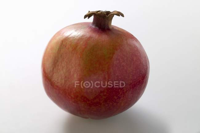 Frischer reifer Granatapfel — Stockfoto