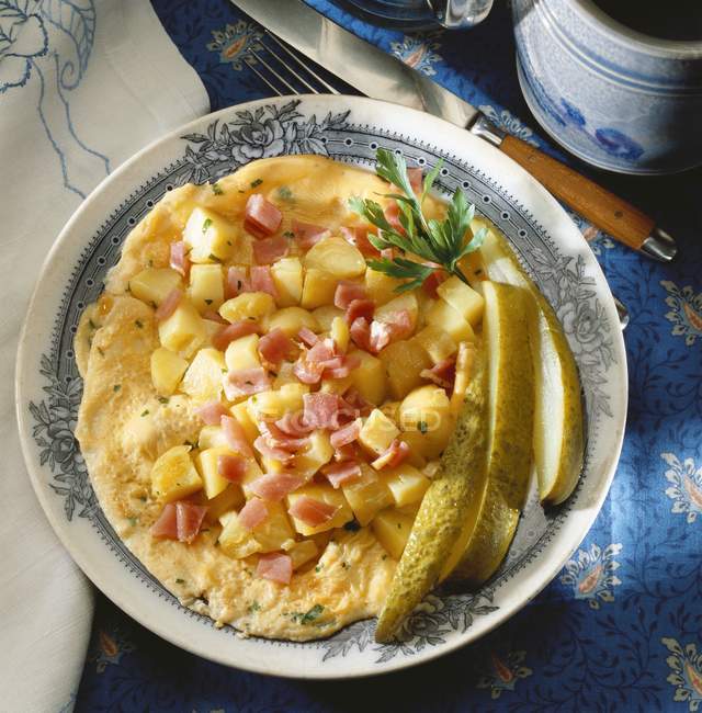 Peasant omelette on plate — Stock Photo