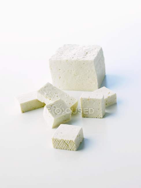 Corte e tofu inteiro — Fotografia de Stock