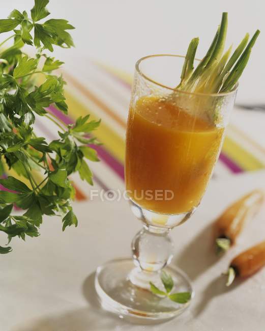 Carrot juice with celery — Stock Photo