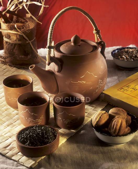 Chá verde no teaset asiático — Fotografia de Stock