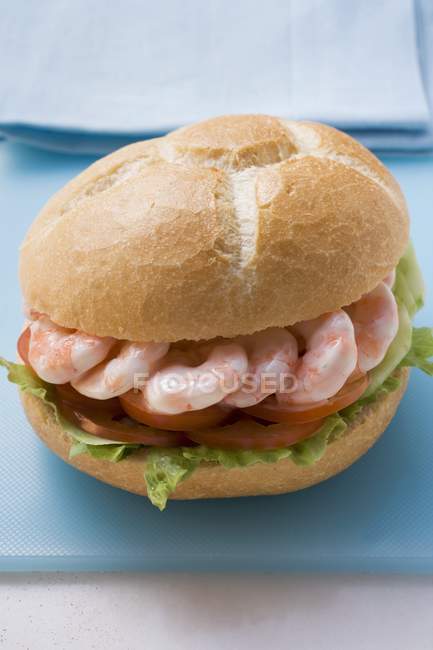 Shrimps and salad burger — Stock Photo