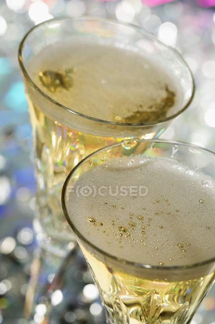 Елегантні келихи шампанського — стокове фото
