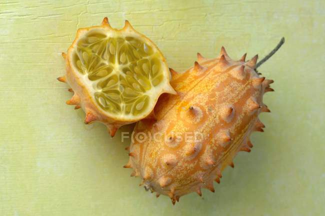 Сочные фрукты кивано — стоковое фото