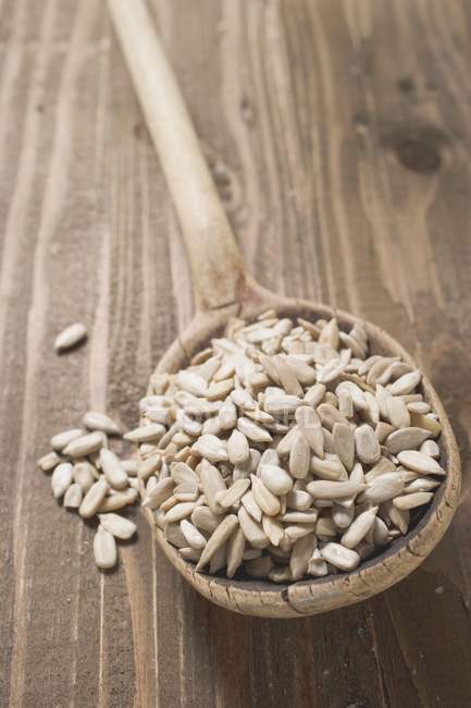 Shelled sunflower seeds — Stock Photo
